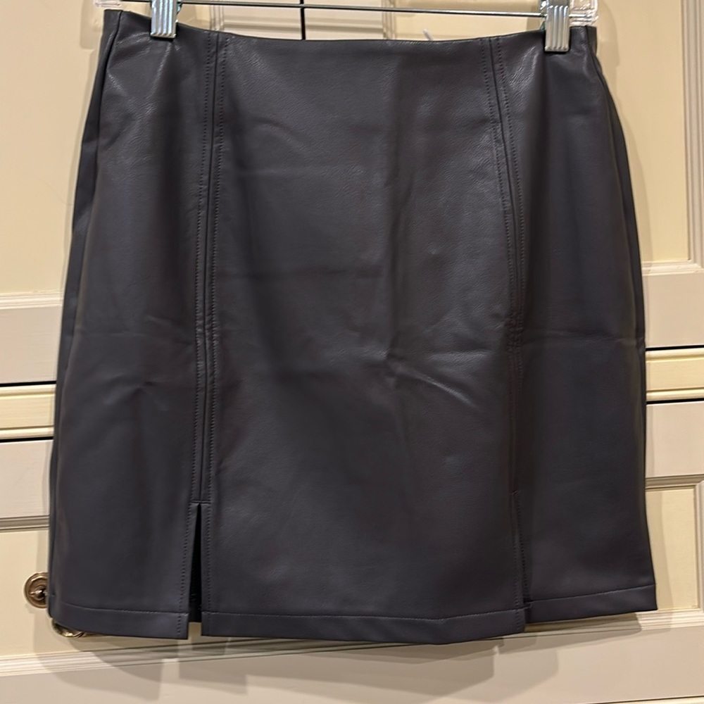 Mango Gray Faux Leather Mangopop Mini Skirt‎ Size MediumNWT